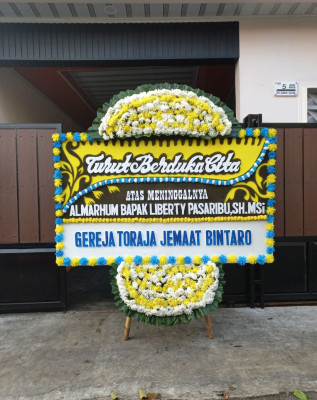Papan Bunga Duka di Seram Utara Barat